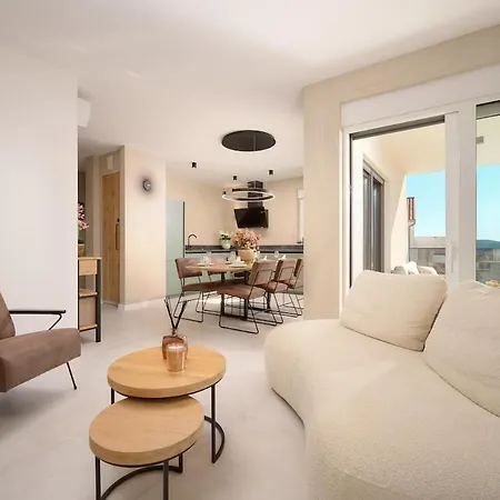 アパート Sea & Sky - Boutique Sea View Apartment With Large Terrace