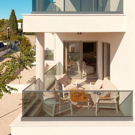 Sea & Sky - Boutique Sea View Apartment With Large Terrace *