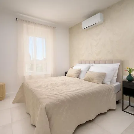 Sea & Sky فوديس