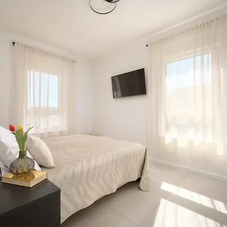 Sea & Sky - Boutique Sea View With Large Terrace * Vodice